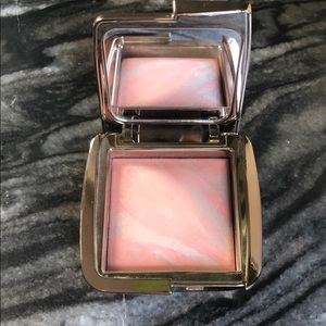 Hourglass Dim Infusion